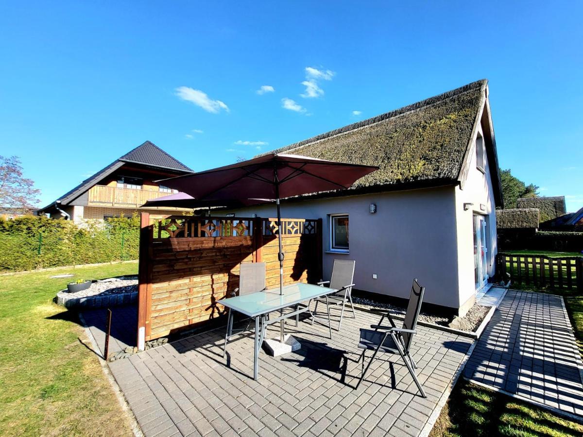 Ferienwohnung Ab unters Reet Born Exterior foto