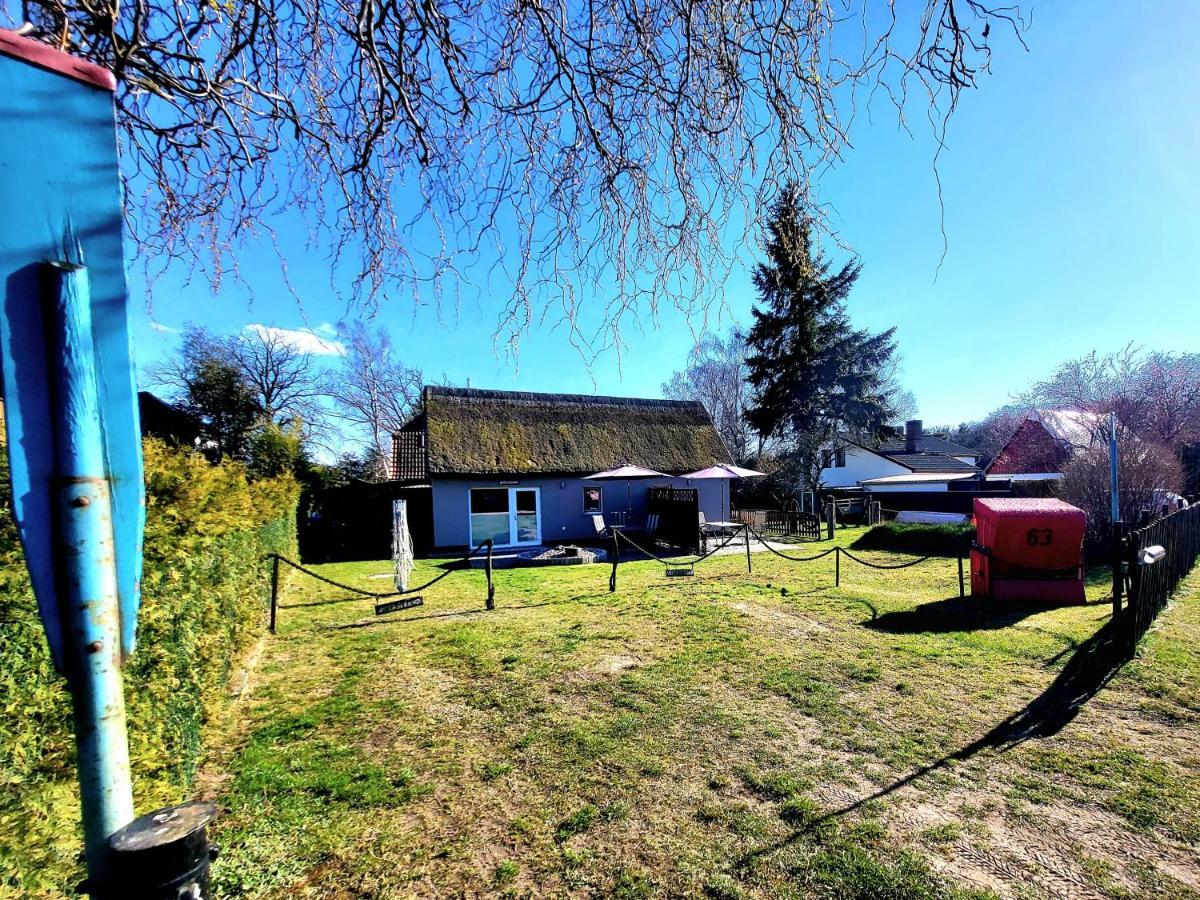 Ferienwohnung Ab unters Reet Born Exterior foto